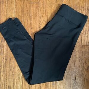 PINK Victoria's Secret Ultimate Black Leggings